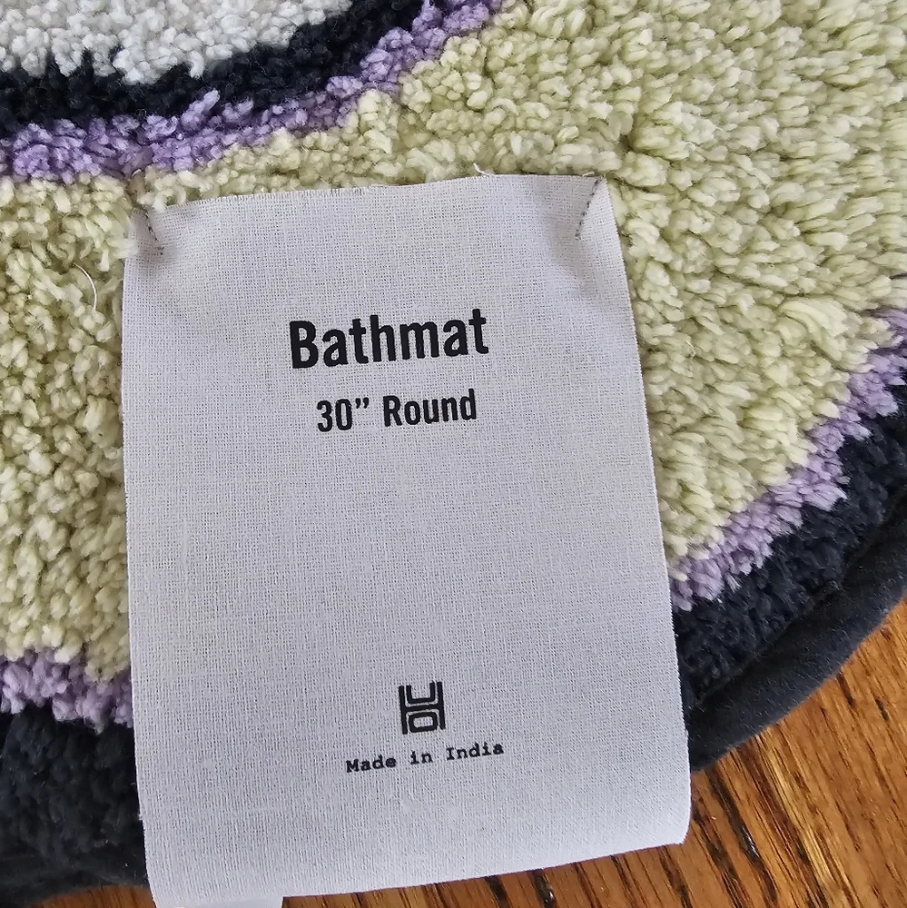 Urban Outfitters Botanical Floral Bath Mat. NEW